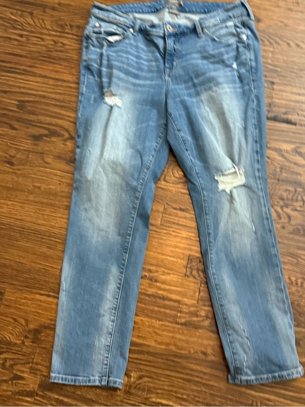 torrid Light Blue Distressed Boyfriend Jeans 14 regular
